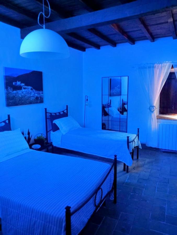 Casa Vacanze Garibaldi Spoleto Esterno foto